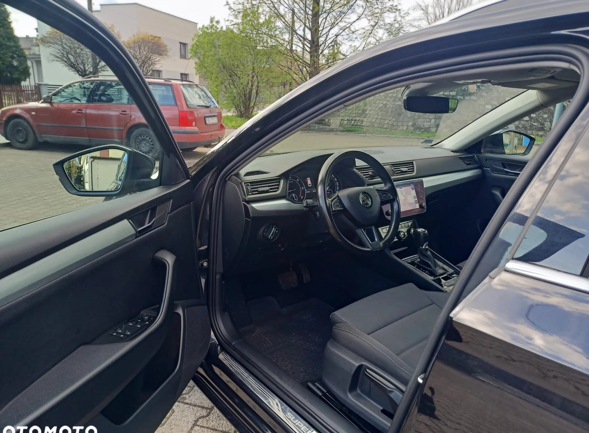 Skoda Superb cena 87900 przebieg: 190000, rok produkcji 2018 z Grybów małe 742